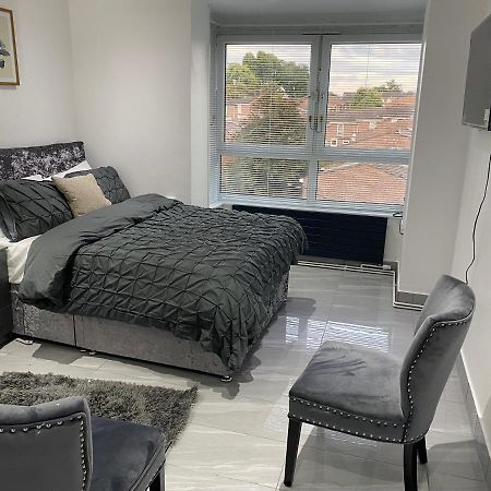 Luxurious 2-Bed Apartment In Woolwich لندن المظهر الخارجي الصورة
