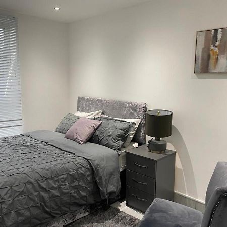 Luxurious 2-Bed Apartment In Woolwich لندن المظهر الخارجي الصورة