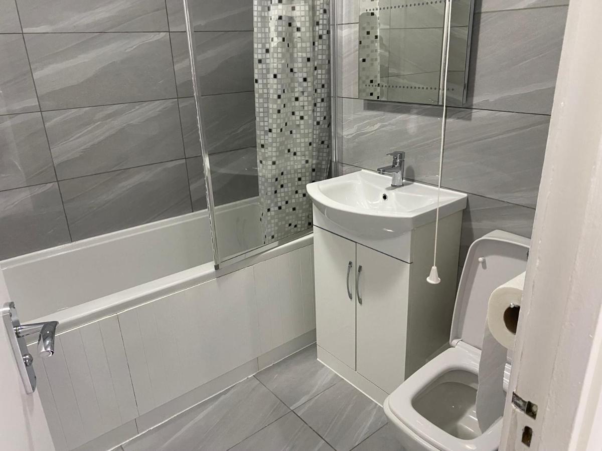 Luxurious 2-Bed Apartment In Woolwich لندن المظهر الخارجي الصورة