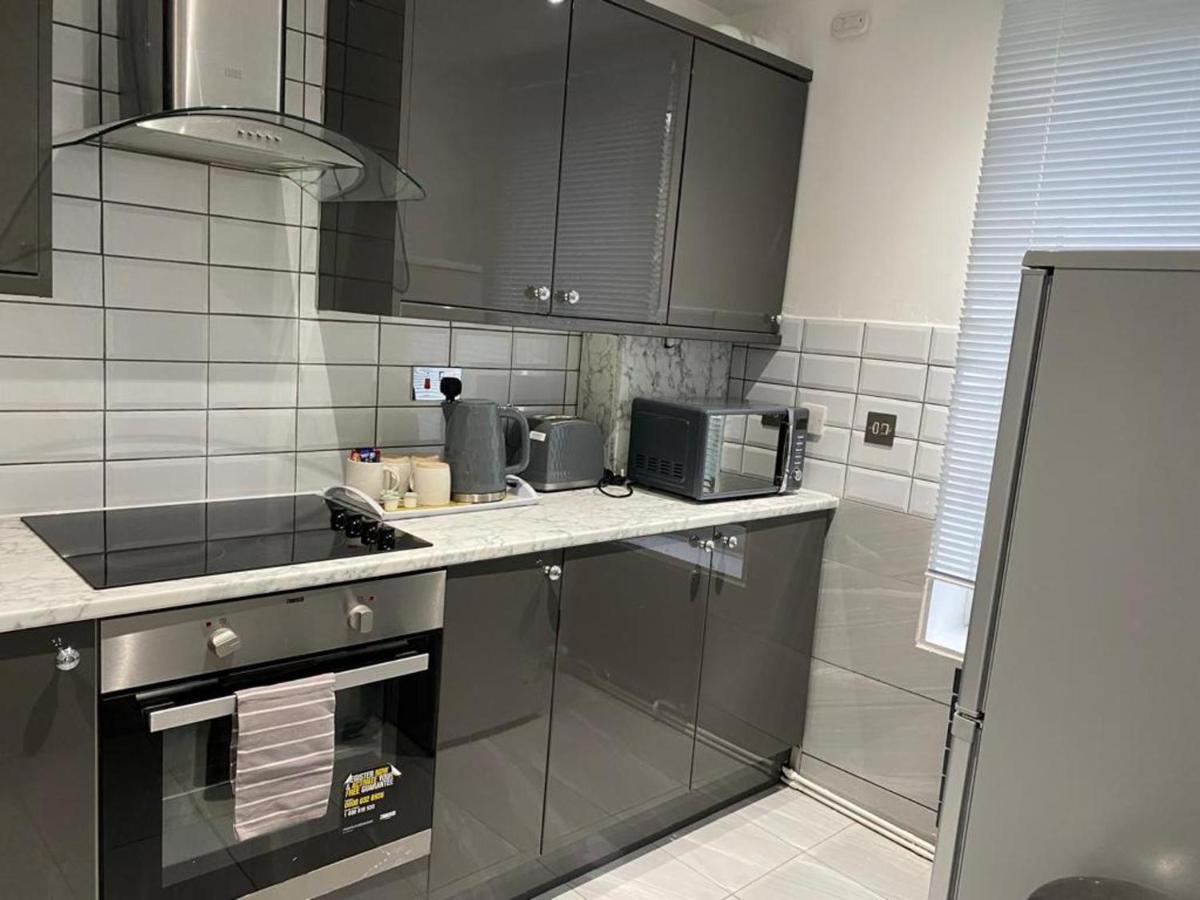 Luxurious 2-Bed Apartment In Woolwich لندن المظهر الخارجي الصورة