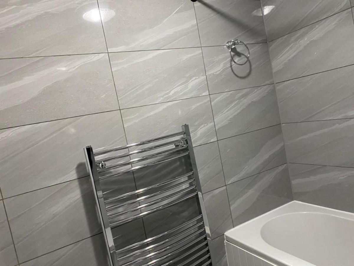 Luxurious 2-Bed Apartment In Woolwich لندن المظهر الخارجي الصورة