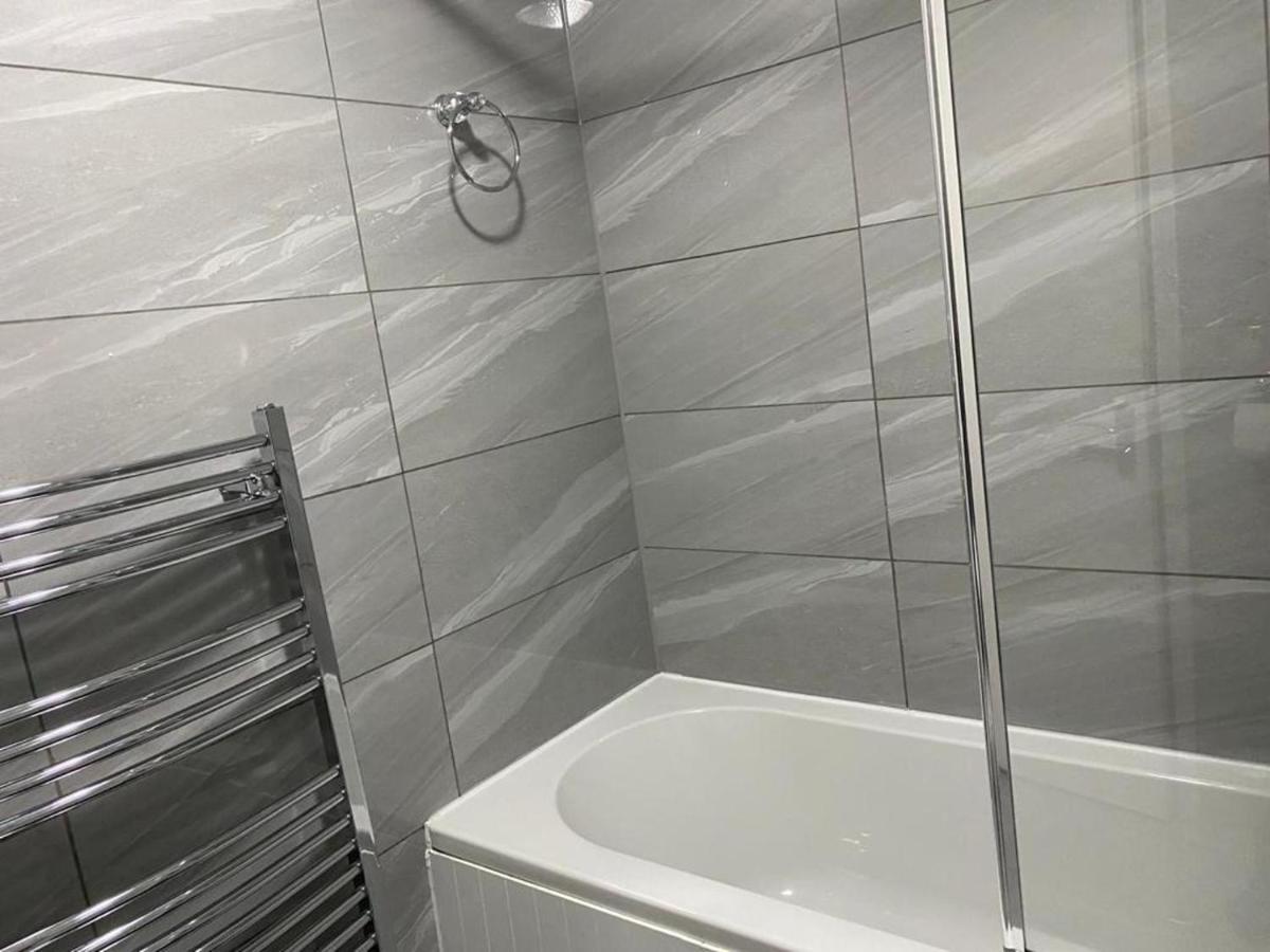 Luxurious 2-Bed Apartment In Woolwich لندن المظهر الخارجي الصورة