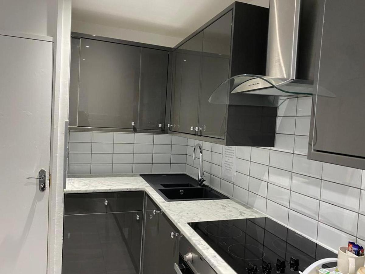 Luxurious 2-Bed Apartment In Woolwich لندن المظهر الخارجي الصورة