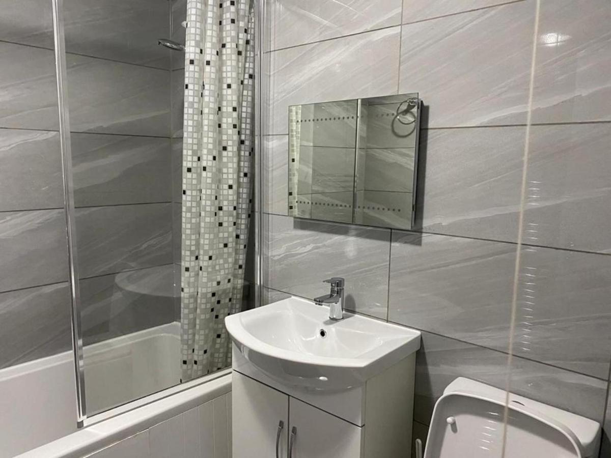 Luxurious 2-Bed Apartment In Woolwich لندن المظهر الخارجي الصورة